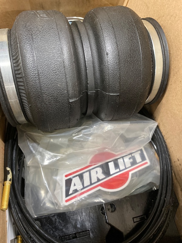Photo 1 of ***DAMAGED -SELLING AS PARTS ONLY*** Air Lift LoadLifter 5000 Air Spring Kit – Fits 2019-2026 Chevy Silverado 1500 Trail Boss & ZR2 4WD, 2019-2026 GMC Sierra 1500 AT4 & AT4X 4WD – 57388