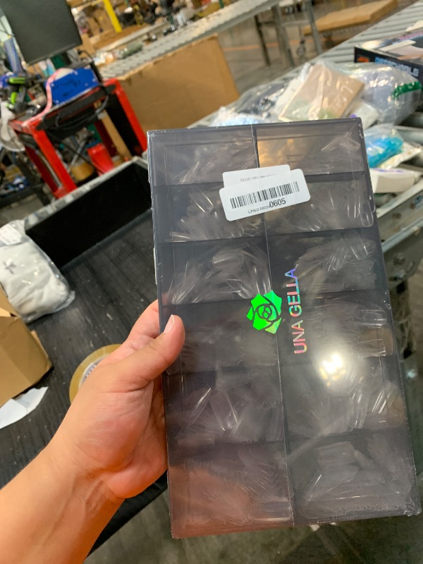 Photo 1 of ** USED ** UNA GELLA 600pcs Medium Square Nail Tips, Pre Etched Nail Tips Square Press on Nails Soft Gel Clear Fake Nails Full Cover For Nail Extension Home DIY Nail Salon 12 Sizes