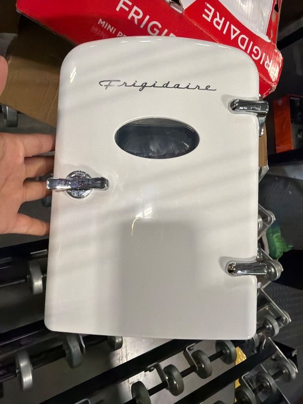Photo 1 of ** ITEM NON FUCNTIONAL** 8/8 SOLD AS PARTS// FINAL SALE*** 
 Frigidaire Retro Mini Personal Fridge Cooler, Holds up to 9 Cans, Portable for Car, Office, Bedroom, Dorm Room, or Cabin, Includes 110V AC and 12V DC cords - White Gold (Special Edition Color) *