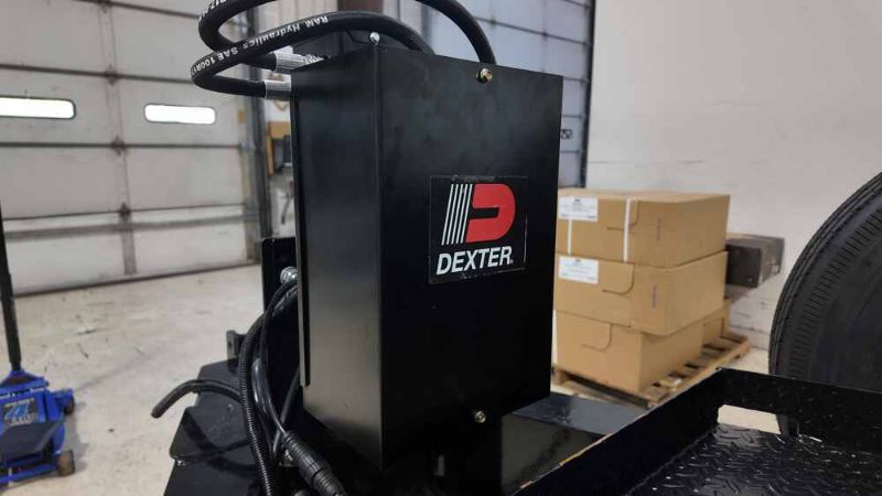 View 1 of ***MISSING HANDHELD CONTROLLER*** Dexter Self-Contained Hydraulic Jack - Square Tube - 20" Lift - Bolt On - 10,000 lbs