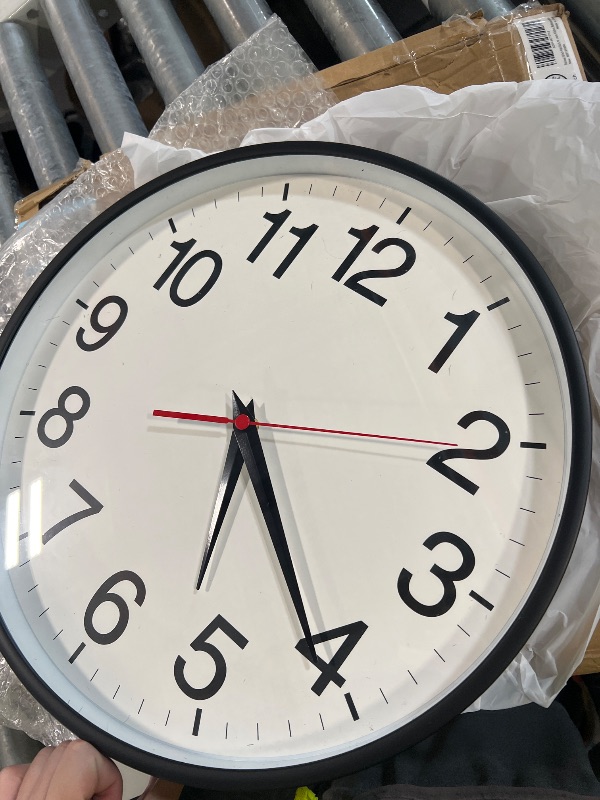 Photo 1 of *** MINOR DAMAGE TO FRAME *** Rohioue Wall Clock Analog 16 Inch Black Battery Operated Silent Clock