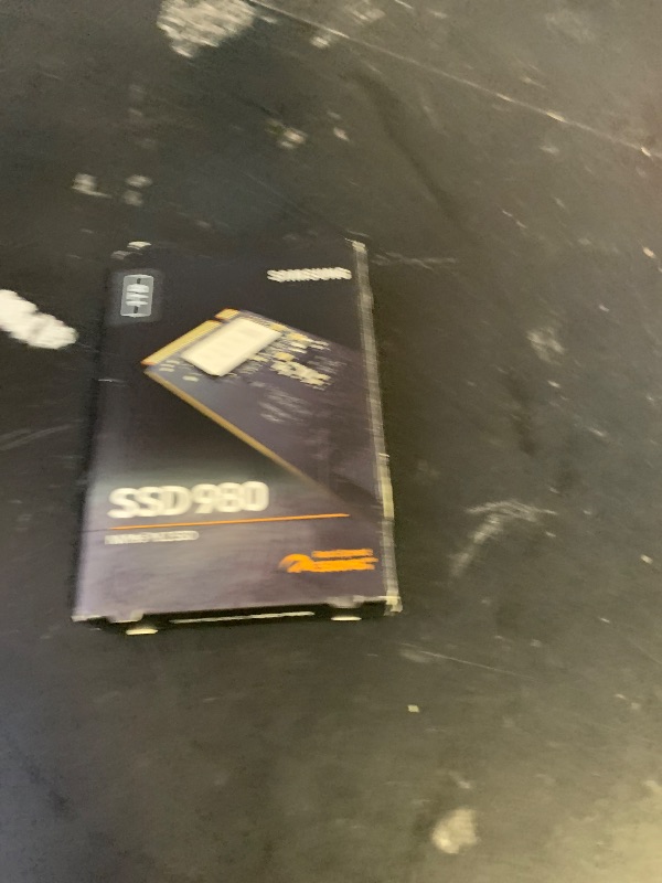 Photo 1 of Samsung SSD 980 1TB NVMe M.2 Internal Solid State Drive