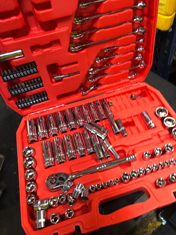 Photo 1 of EACELIY 122Pcs 1/4" & 3/8" Drive Impact Socket Set