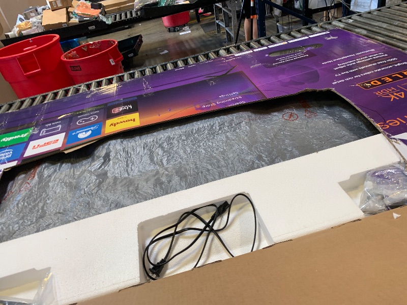 Photo 1 of Roku 75" 4K QLED Smart TV
