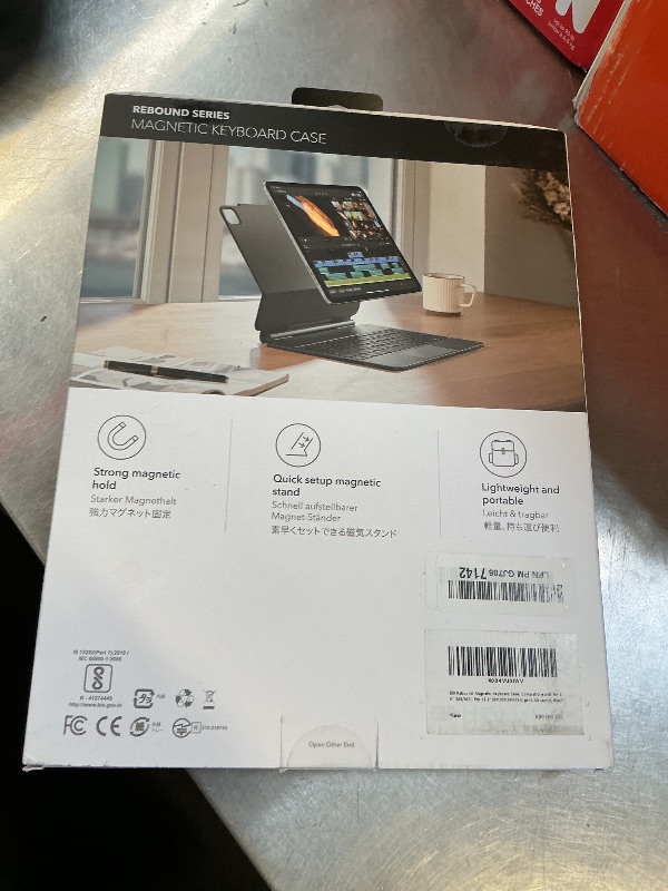 Photo 1 of ESR iPad Case Keyboard for Air 13"/Pro 12.9"