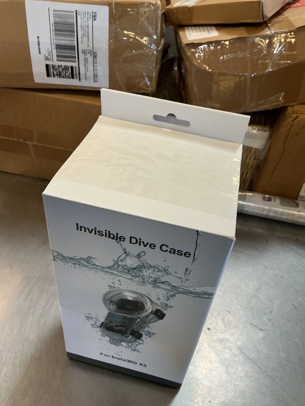 Photo 1 of Insta 360 X5 Invisible Dive Case