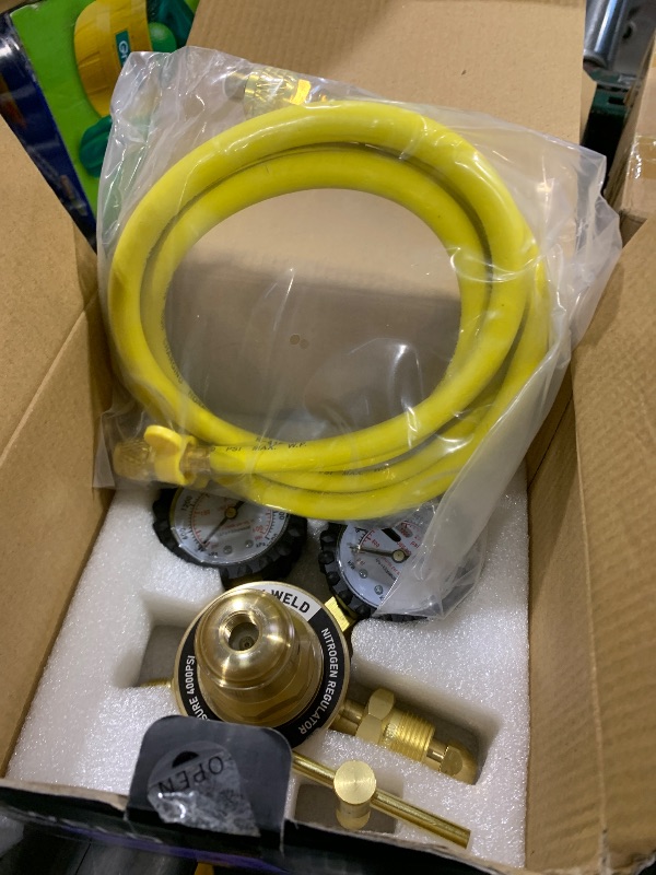 Photo 1 of RX WELD Nitrogen Regulator with 0-600 PSI, CGA580 Inlet, 1/4-Inch Male Flare Outlet Connection, Nitrogen Tank Regulator with 5Ft Refrigeration Hose