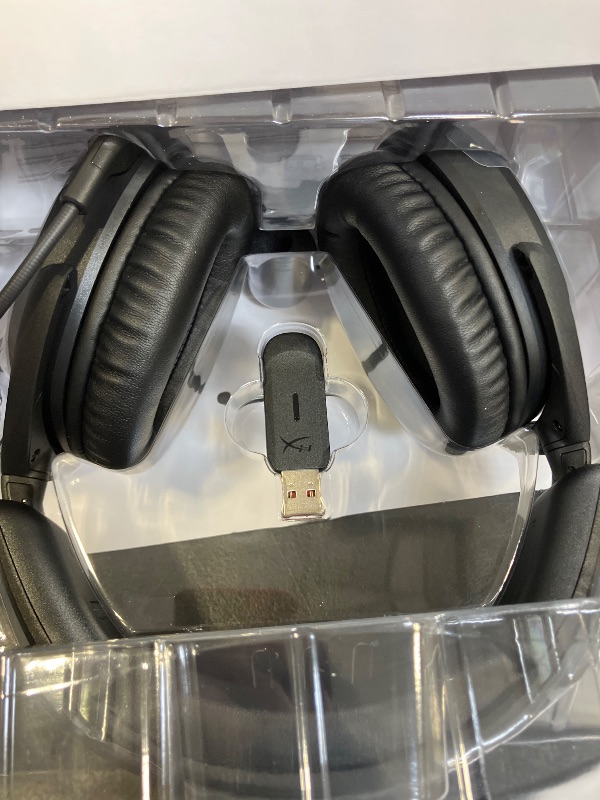 Photo 1 of HyperX Cloud Stinger 2 - Wireless Gaming Headset – Compatible with PC. Noise-cancelling Swivel-to-mute Microphone, Comfortable Memory Foam, UP to 20 hours of battery life,Black