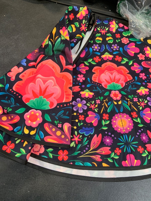 Photo 1 of Floral Round Table Cloth for Outdoor 