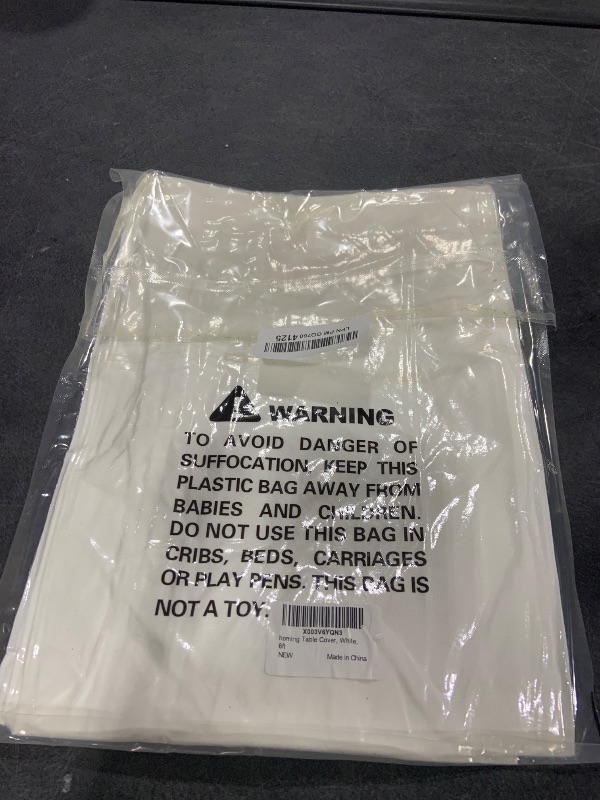 Photo 1 of homing Rectangle Table Cloth Cover, Waterproof Polyester Elastic Fitted Tablecloth, Fits for 6 Foot Folding Tables, Washable Table Protector for Picnic, Camping, Outdoor (White, 30" x 72")