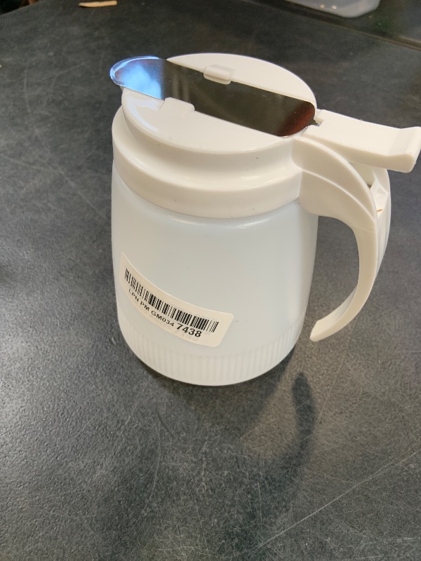 Photo 1 of Winco PSUD-32, 32-Ounce Plastic Syrup Dispenser with Plastic Lid and Stainless Steel Slide Cover