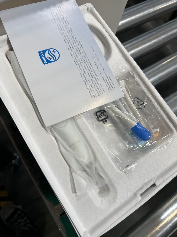 Photo 1 of Philips Sonicare DiamondClean Smart 9500 Electric Toothbrush - Sonic Toothbrush with App, Pressure Sensor, 15 Brushing Settings, Replacement Reminder, USB Charging Travel Case, White, Model HX9923/01