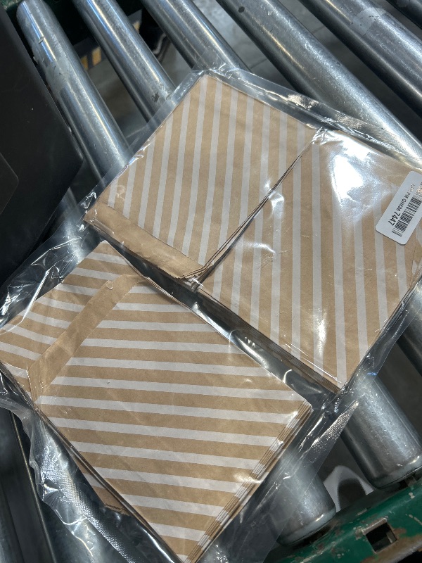 Photo 1 of VGOODALL 120pcs Flat Paper Bags, 5x7 Inch Striped Snack & Treat Bags for Cookies, Popcorn & More
