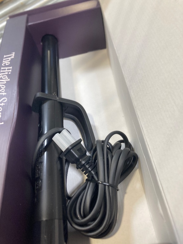 Photo 1 of HOT TOOLS Pro Artist Black Gold 1 Inch Curling Iron - Stylist Preferred Curling Wand, Creates Defined Waves and Long-Lasting Results for Smooth & Shiny Styles