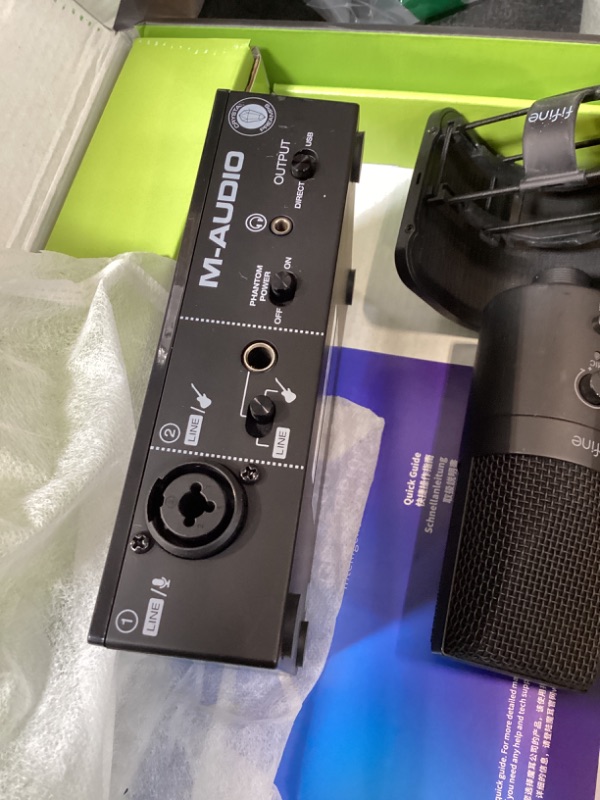 Photo 1 of _________ DIFFERENT MODEL LOOK AT PHOTO***** MOOER GE200 Pro Gen.4.0 Intelligent Guitar Amp Modelling Multi Effects Pedal All-in-one Professional Processor Groove Looper Drum, MIDI, AI Preset, Stem Seperation, MNRS & IR Loader, Preset Share