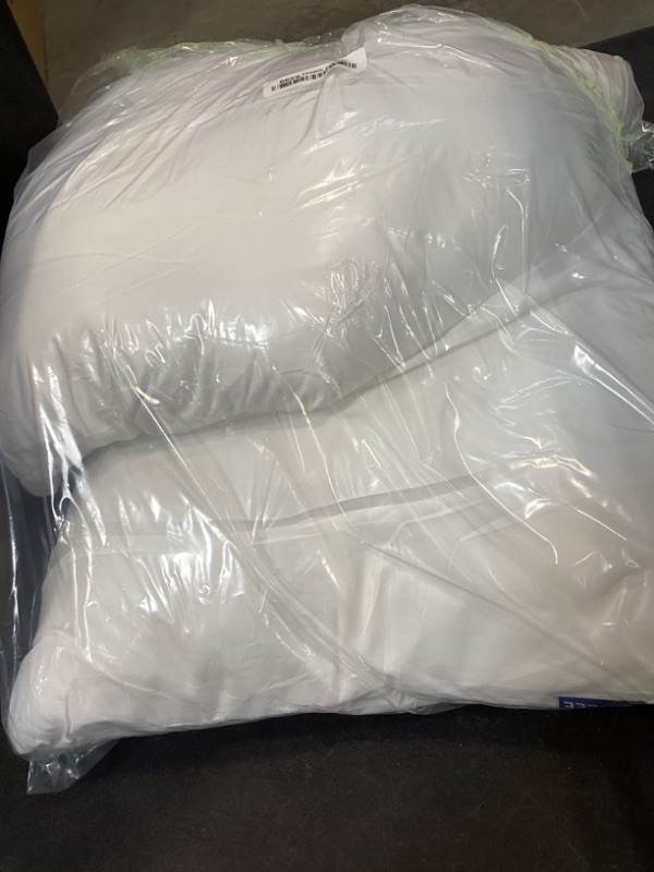 Photo 1 of MIULEE Throw Pillows Inserts, Pack of 2 18x18 Inch 100% Virgin Fiber Filling Bed Couch Pillows