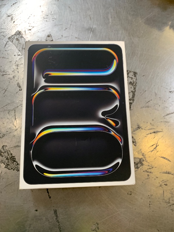 Photo 1 of Apple iPad Pro 11-inch (M5): Ultra Retina XDR Display, 256GB, 12MP Front/Back Camera, LiDAR Scanner, Wi-Fi 7 with Apple N1 + 5G Cellular with C1X chip, Face ID, All-Day Battery Life — Space Black