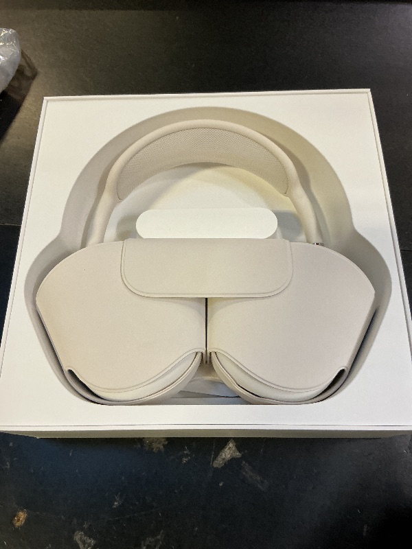 Photo 1 of Apple AirPods Max Wireless Over-Ear Headphones, Pro-Level Active Noise Cancellation, Transparency Mode, Personalized Spatial Audio, USB-C Charging, Bluetooth Headphones for iPhone - Starlight