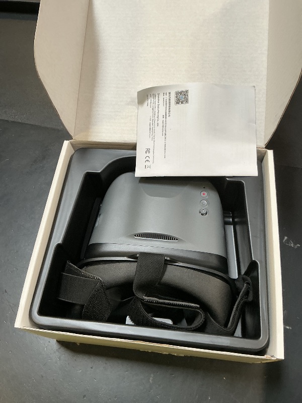 Photo 1 of BETAFPV VR04 FPV Goggles with DVR Function 5.8G 48CH 4.3inch 800 * 480px NTSC/PAL, Built-in 2000mAh Battery, Support Record & Replay, Compatible with FPV Drone like Cetus Meteor Air Pavo Series Drone