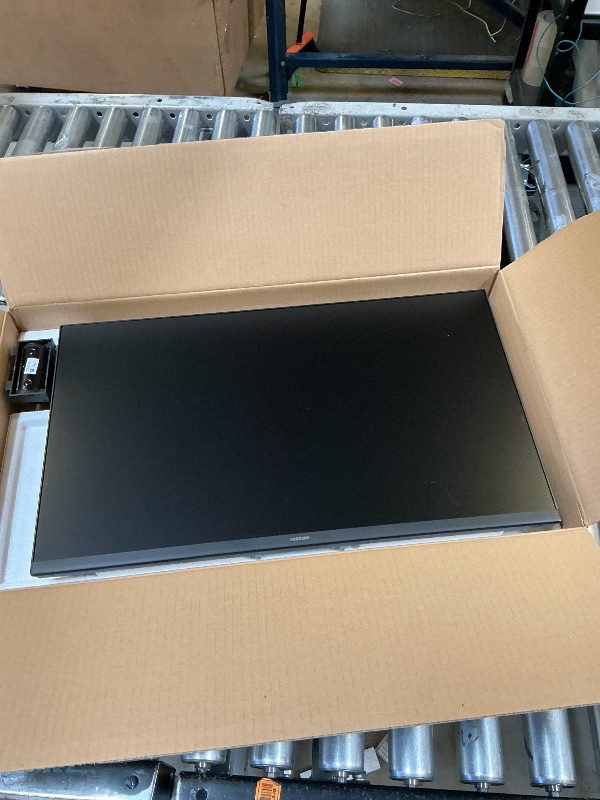 Photo 1 of Monitor