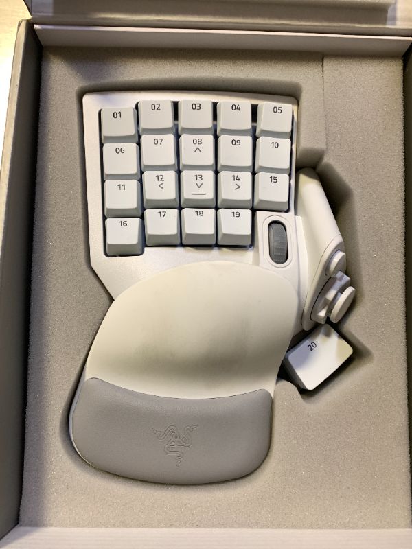 Photo 1 of Razer Tartarus Pro Gaming Keypad: Analog-Optical Key Switches - Rapid Trigger - Adjustable Actuation - 32 Programmable Keys - Customizable Macros - Chroma RGB Lighting - Mercury White