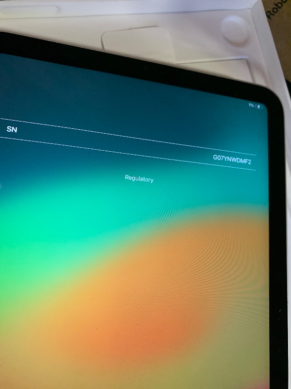 Photo 1 of Apple iPad mini (6th Generation): A15 Bionic, 8.3-inch Liquid Retina Display, 64GB, Wi-Fi 6, 12MP front/12MP Back Camera, Touch ID, All-Day Battery Life – Starlight
