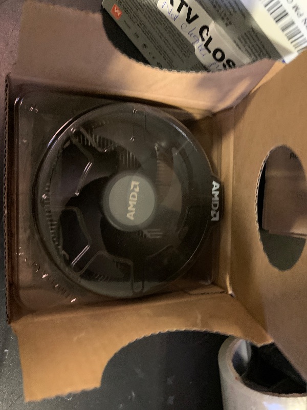 Photo 1 of AMD Ryzen 5 5600X 6-core, 12-thread unlocked desktop processor with Wraith Stealth cooler