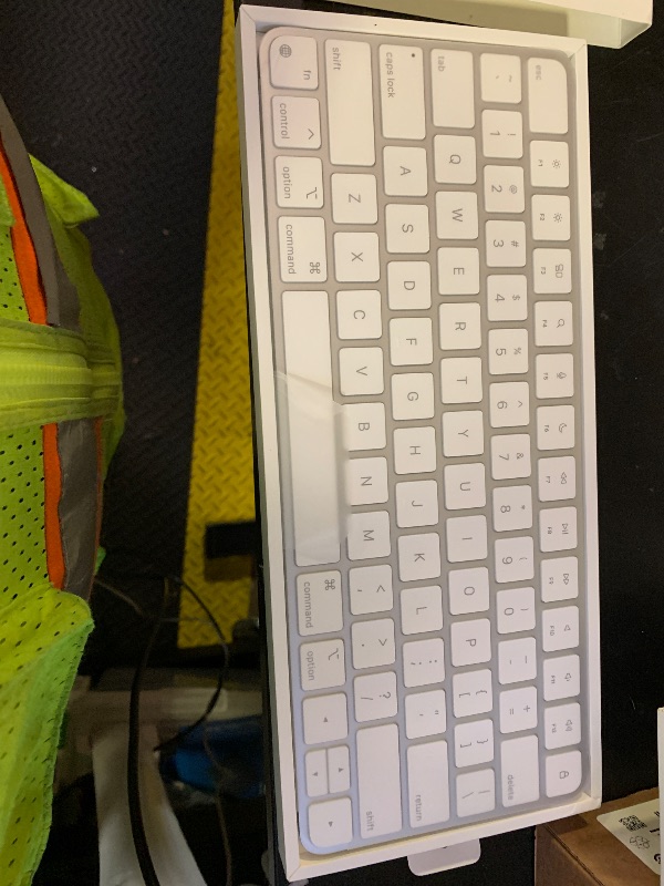 Photo 1 of Apple Magic Keyboard - English (US) - Silver