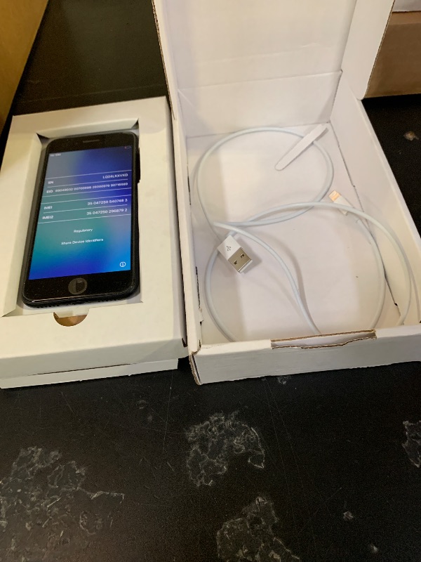 View 3 of Apple iPhone SE 3rd Gen, 128GB, Midnight - Unlocked (Renewed Premium)