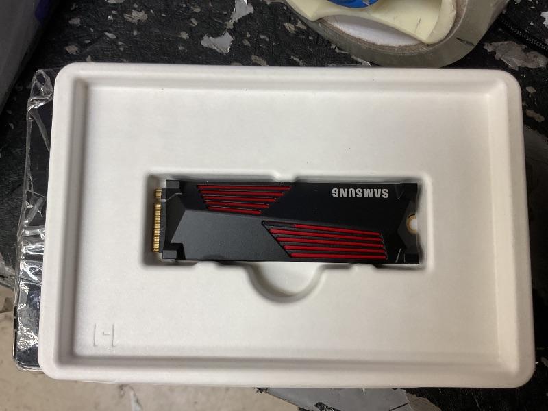 Photo 1 of Samsung 990 Pro MZ-V9P1T0CW Disque SSD Interne avec dissipateur NVMe M.2 PCIe 4.0, 1 to