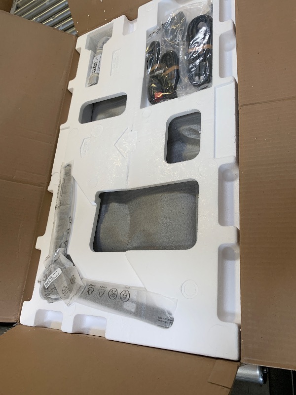Photo 1 of 32" Essential Monitor with Borderless Design
