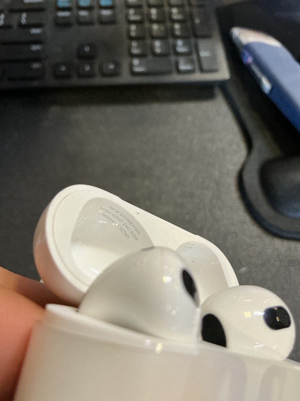 Photo 1 of Right Does NOT WORK*************Apple AirPods (3rd Generation) Wireless Ear Buds, Bluetooth Headphones, Personalized Spatial Audio, Sweat and Water Resistant, Lightning Charging Case Included, Up to 30 Hours of Battery Life