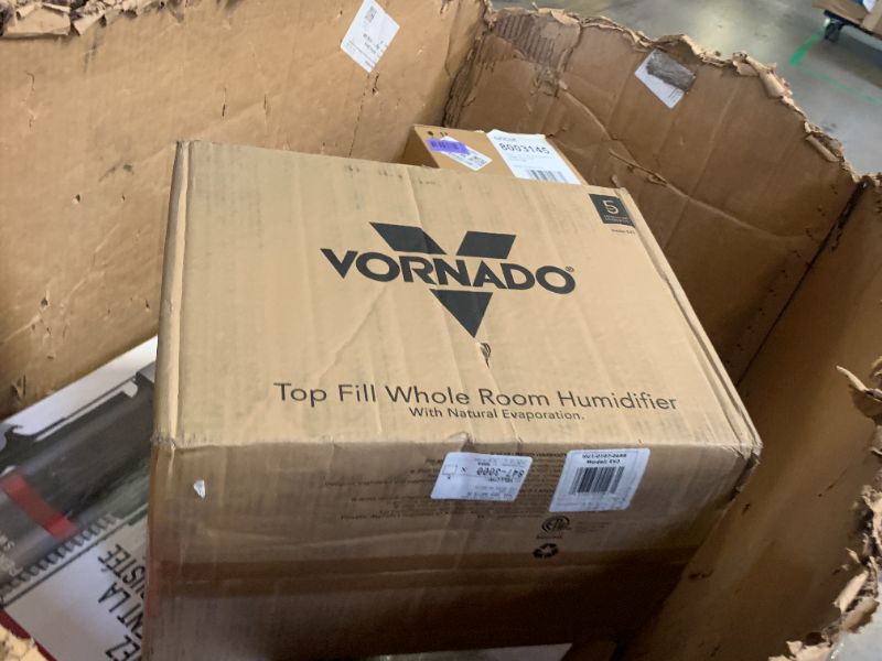 View 3 of Vornado EV3 Whole Room Evaporative Humidifier, 1.5 gal Capacity, Electronic Humidistat, Top Fill, 54-Hour Run Time, 10 Speed Settings, Energy Efficient, 2 Antimicrobial Wicks, Easy To Clean, Black