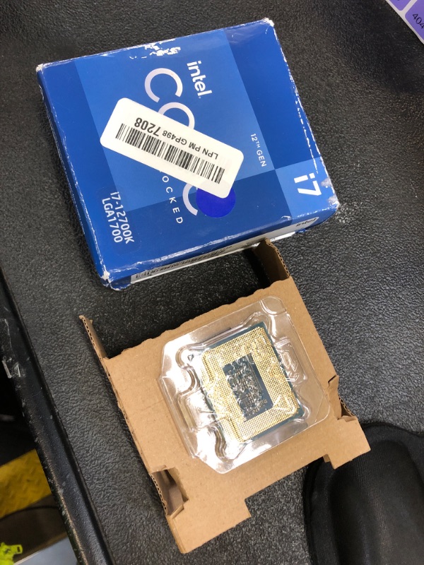 Photo 1 of Intel Core i7-12700K Gaming Desktop Processor with Integrated Graphics and 12 (8P+4E) Cores up to 5.0 GHz Unlocked LGA1700 600 Series Chipset 125W