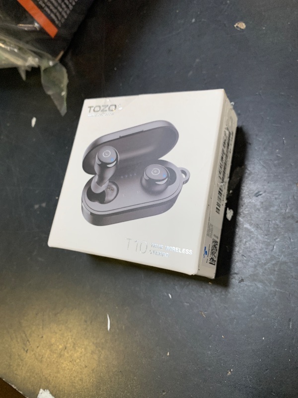 Photo 1 of wireless headphones