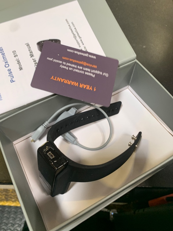 Photo 1 of Wellue O2 Pulse Oximeter with Smart Reminder | Blood Oxygen Saturation Monitor for SpO2 and Heart Rate Tracking Continuously, Bluetooth Finger Ring with Free APP &PC Report, Style 1