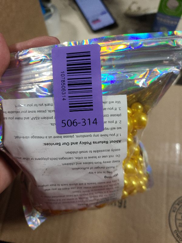 Photo 1 of 120 Pieces Floating NO Hole Pearls for Vases Centerpieces,Pearl Beads Gold Floating Beads for Vases Floating Candles Home Weddings Party Table Centerpieces Table Decor 20mm/14mm/10mm