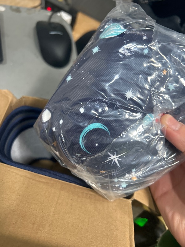Photo 1 of (large) Toptakeit Elevated Inflatable Dog Cone Collar to Stop Licking, Dog Donut Collar After Surgery, Soft Pet Cone Alternative for Small Medium Large Dogs