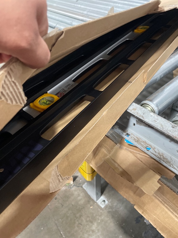 Photo 1 of **EXTENDER IS DAMAGED** IRWIN Level, Extendable, 10-Inch, 5-ft to 13-ft (1801107)