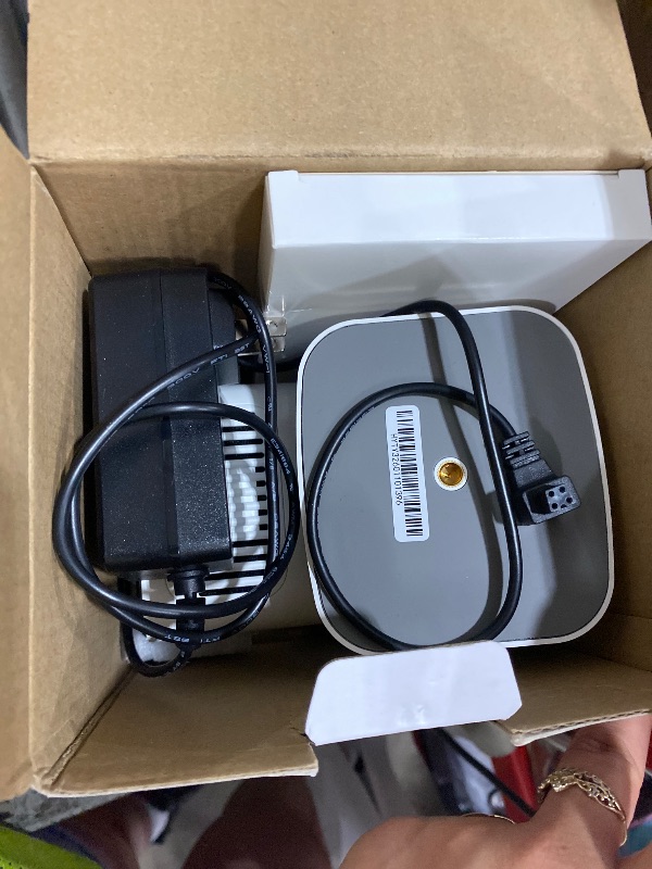 Photo 1 of ?Auto Focus&1080P?Magcubic Mini Smart Projector with 4K Support, Portable Projector with Wifi 6 and Bluetooth 5.4, 5W Speaker, Built in Apps, Voice Control, Outdoor Movie Projector