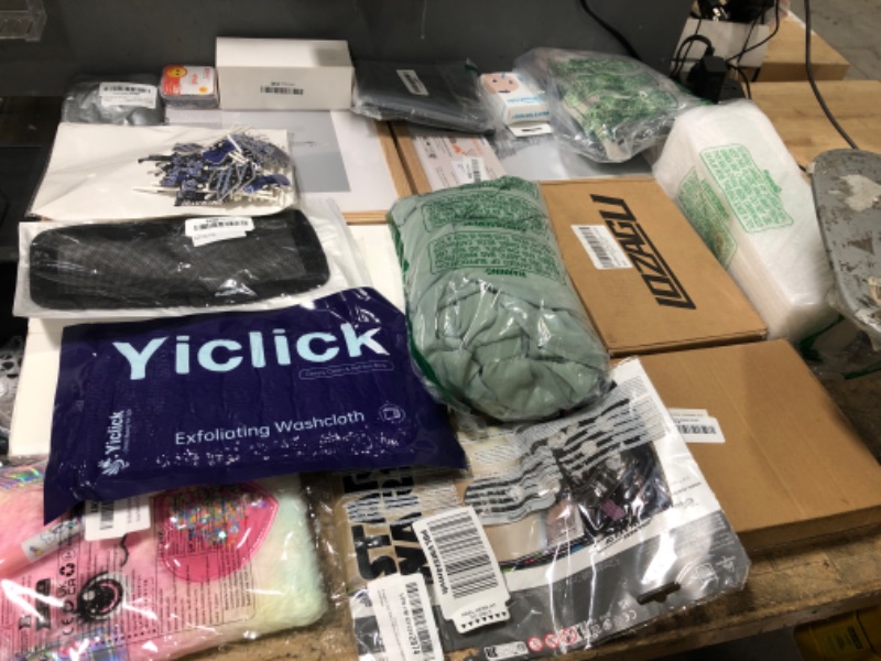 Photo 1 of ** SOLD AS IS BUNDLE OF MISCELLANEOUS AND SORTED GOODS **