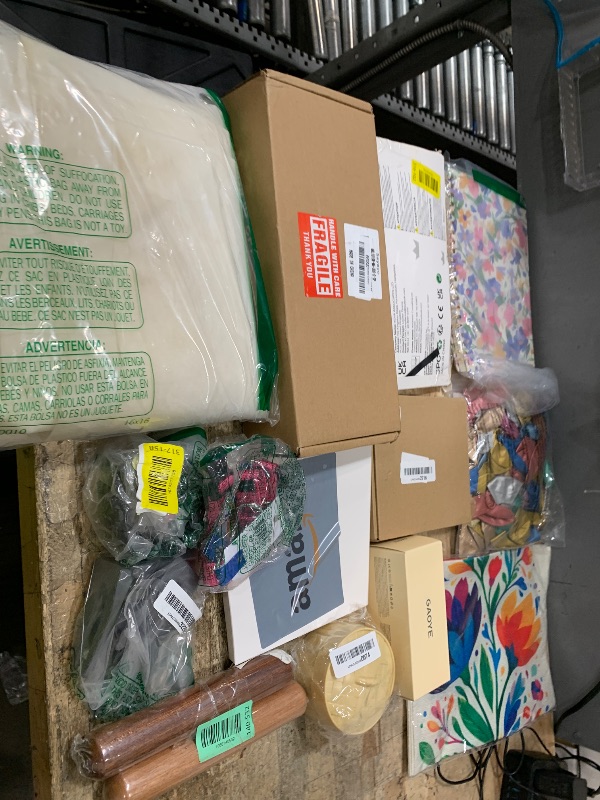 Photo 1 of ** SOLD AS IS BUNDLE OF MISCELLANEOUS AND SORTED GOODS **