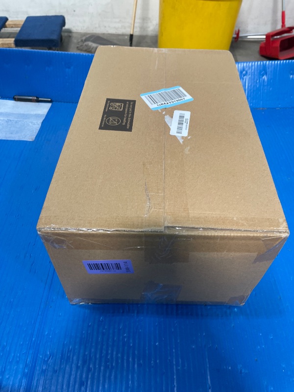 Photo 1 of **FACTORY SEALED** Goodluck 200PCS Gold Plastic Plates, Heavy Duty Disposable Gold Plates with 100 10.25 inch Dinner Plates and 100 7.5 inch Dessert Plates for Party, Holiday, Wedding, Thanksgiving