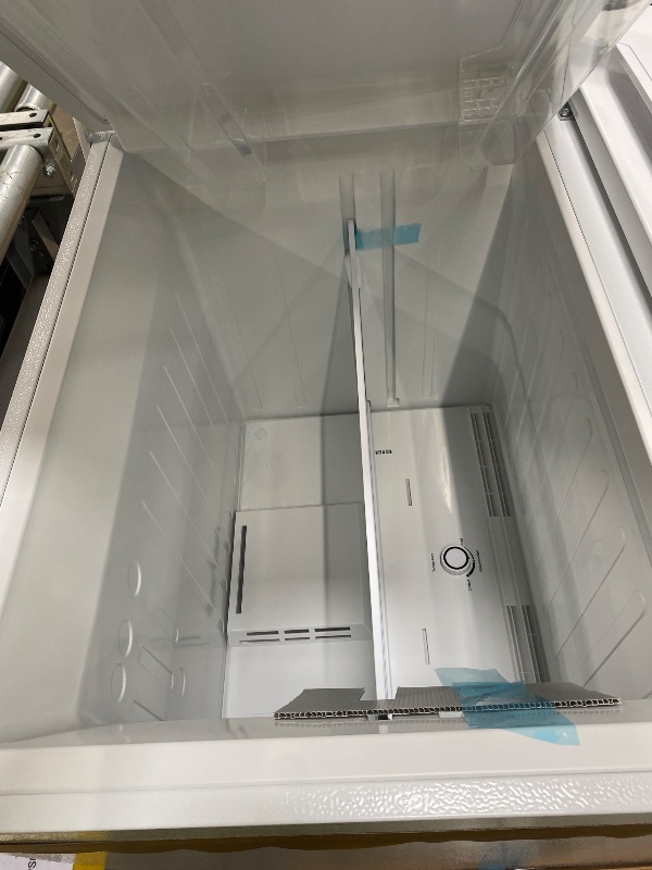 Photo 1 of ***PHOTO AND DESCRIPCION ONLY FOR REFERENCE***
KoolMore 28 Inch 14 Cu Ft Top Freezer Refrigerator, White, Freestanding Full Size Fridge Freezer for Home Kitchen or Garage