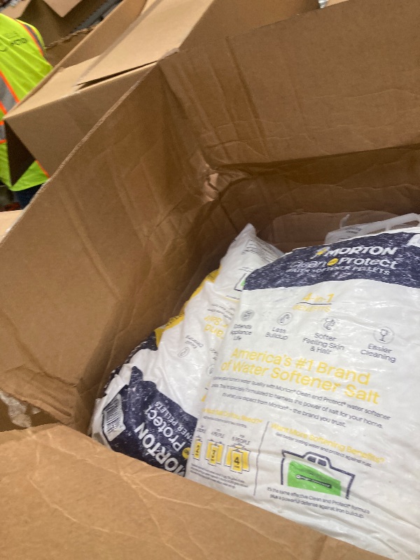 Photo 1 of (3 Pack) - 40lb bags, Clean and Protect Water Softener Salt. Extends appliance Life; Reduces Hard Water Build Up