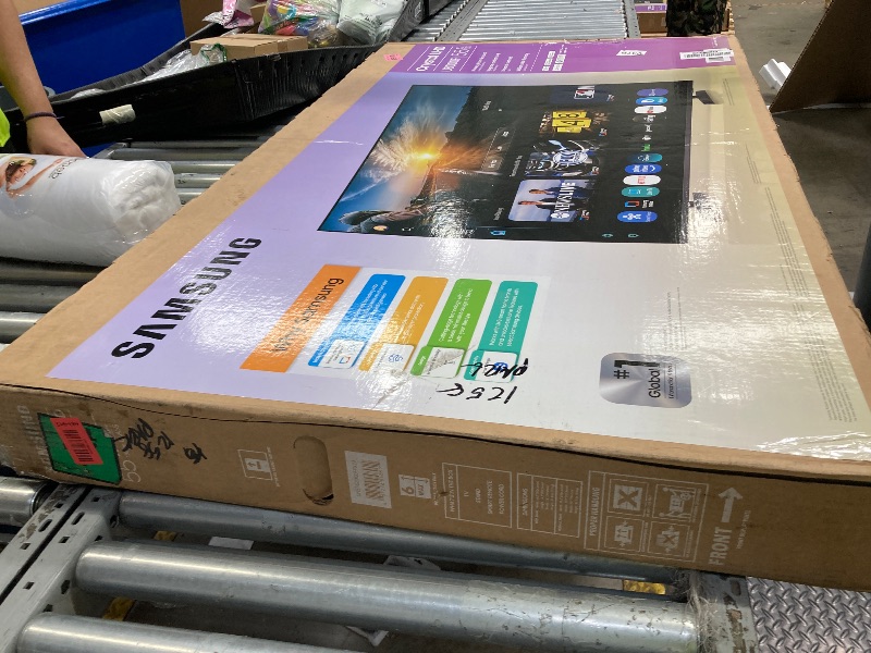 Photo 1 of ***DAMAGE -BROKEN -SELLING AS PARTS ONLY*** Samsung 55-Inch Class Crystal UHD U8000F 4K Smart TV (2025 Model) Endless Free Content, Crystal Processor 4K, MetalStream Design, Knox Security, Compatible with Alexa