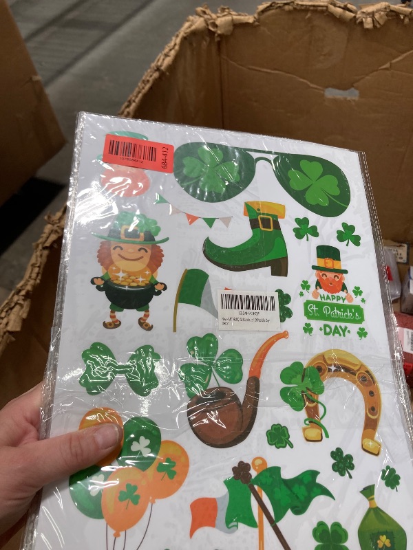 Photo 1 of **7 PACKS** MDDRUIQI St Patricks Day Decorations - 105 PCS St Patricks Day Window Clings - Shamrock Stickers for Glass Reusable Static Spring Shamrock Decorations | St Patricks Day Decor