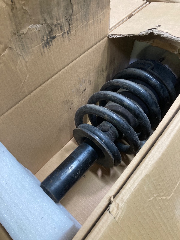 Photo 1 of *Dirty* 2PCS Front Shock Absorber Struts Assembly Air Suspension Compatilbe for 2015-2020 Cadillac Escalade Chevy Tahoe Suburban Silverado GMC Sierra 1500 Yukon XL 84176631