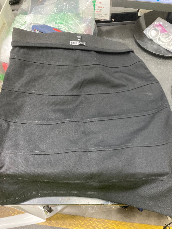 Photo 1 of *USED* Basic House Fitted skirt, Black, M