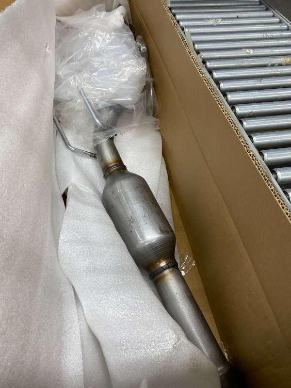 Photo 1 of [Rear]FortunaFlow Catalytic Converter Compatible with Volkswagen Jetta 2008-2010 2.0L Turbocharged,Gti 2009-2013 2.0L,Eos 2009-2016 2.0L,Replace 644087(EPA Compliant high flow standard)